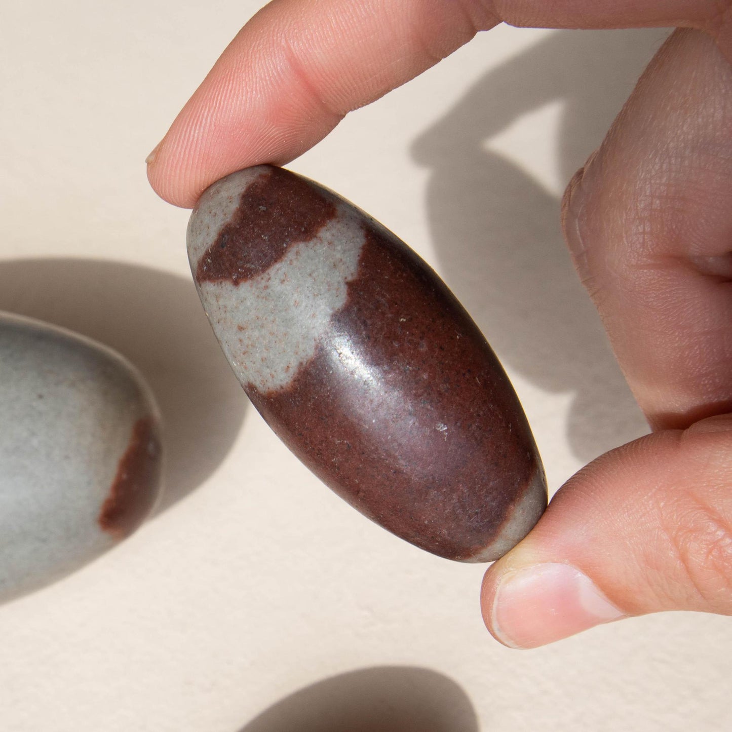 shiva lingam, shiva lingam egg, crystal egg, gemstone egg, shiva lingam crystal, shiva lingam stone, shiva lingam gemstone, shiva lingam properties, shiva lingam healing properties, shiva lingam metaphysical properties, shiva lingam meaning