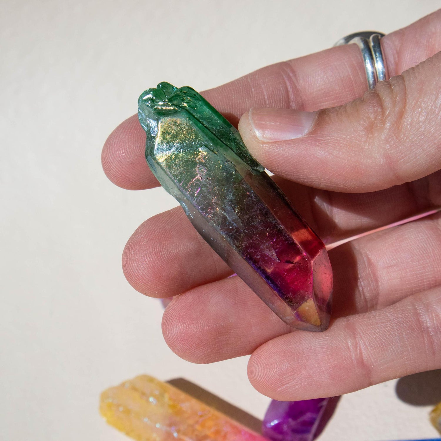 watermelon aura, watermelon aura quartz, aura quartz point, aura quartz, crystal point, watermelon aura crystal, watermelon aura stone, watermelon aura properties, watermelon aura healing properties, watermelon aura metaphysical properties, watermelon aura meaning