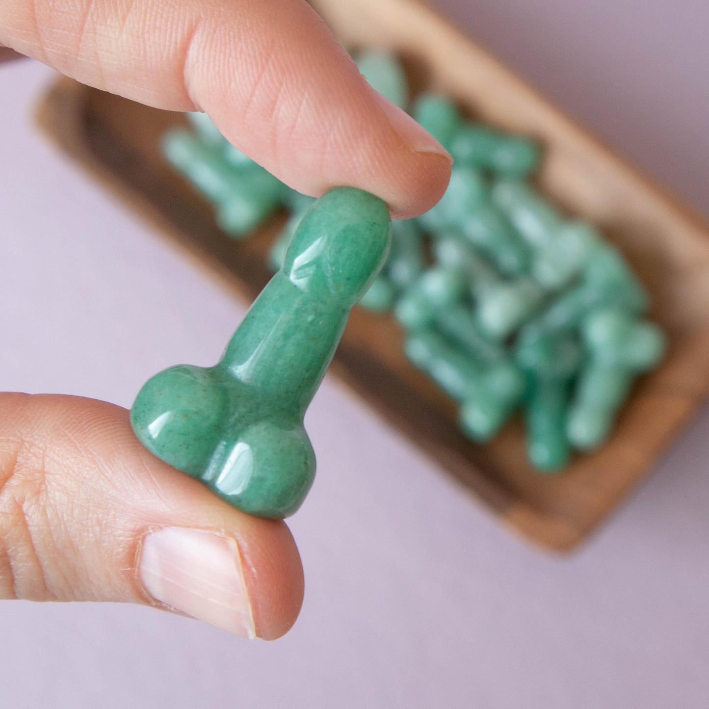 green aventurine, green aventurine phallus, crystal phallus, green aventurine crystal, green aventurine stone, green aventurine meaning, green aventurine properties