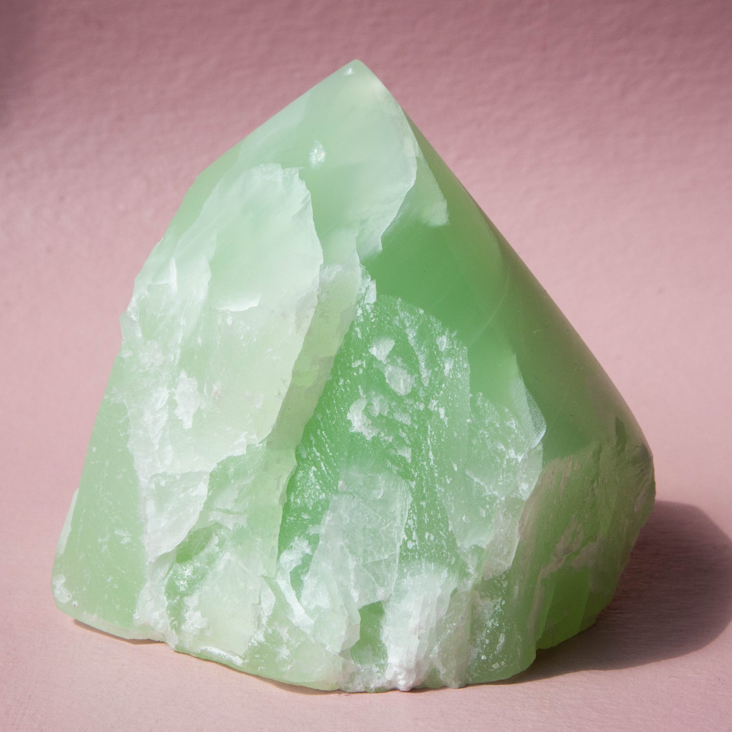 green calcite, green calcite top polished, polished green calcite, crystal point, crystal top, green calcite crystal, green calcite stone, green calcite gemstone, green calcite properties, green calcite healing properties, green calcite metaphysical properties, green calcite meaning