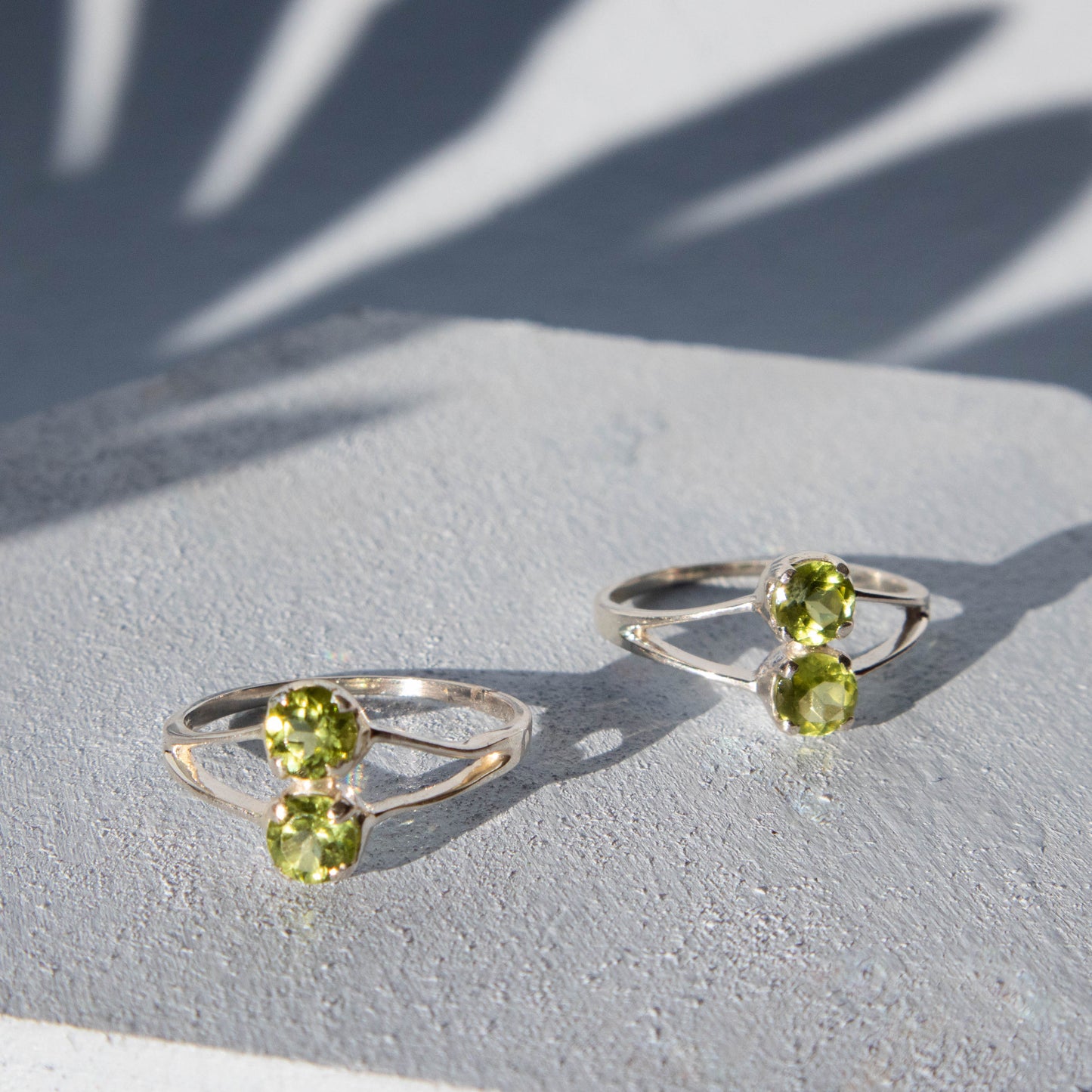 peridot, peridot ring, peridot jewelry, crystal ring, crystal jewelry, gemstone ring, gemstone jewelry, crystal gifts, gemstone gifts, peridot crystal, peridot stone, peridot properties, peridot healing properties, peridot metaphysical properties, peridot meaning