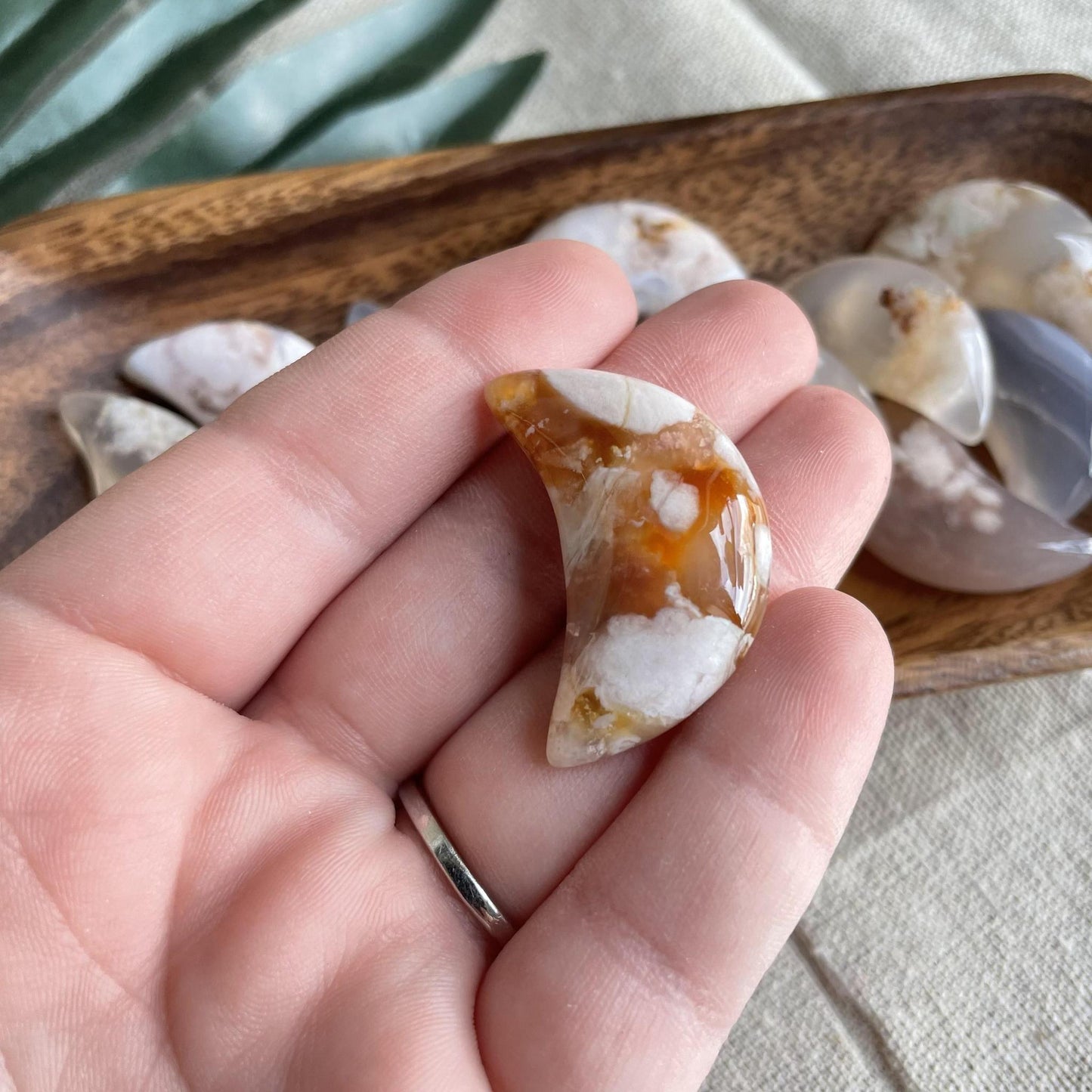 Flower Agate Moon 1"